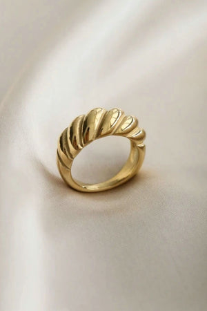 Gold Twisted Ring - WAZKA