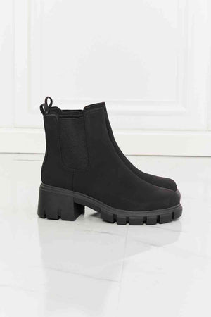 MMShoes Work For It Matte Lug Sole Chelsea Boots in Black - WAZKA