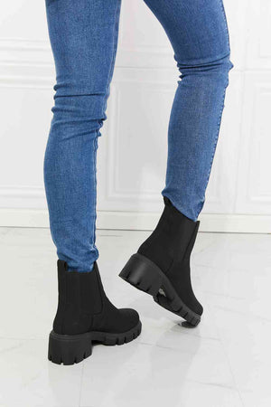 MMShoes Work For It Matte Lug Sole Chelsea Boots in Black - WAZKA