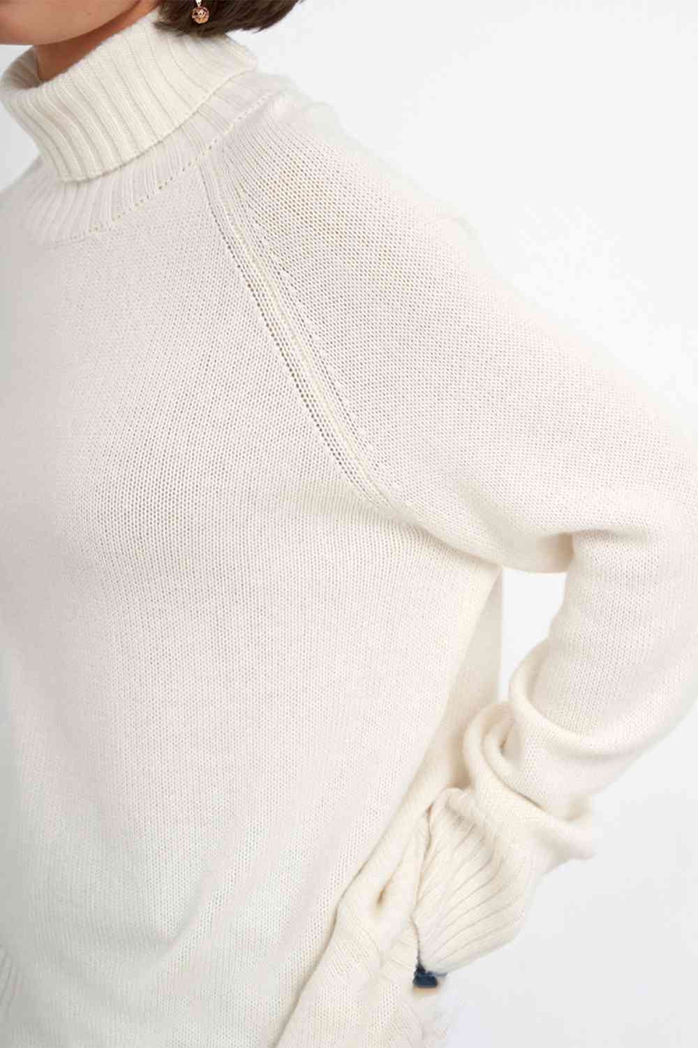 Turtle Neck Raglan Sleeve Sweater - WAZKA